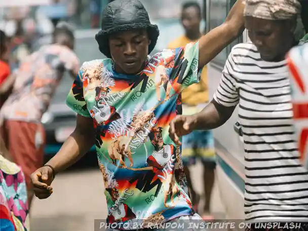 Summary image for Sierra Leone - A country of diamonds a language of gems