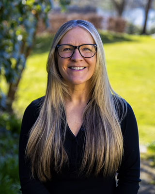 Photo of Susie Lealan